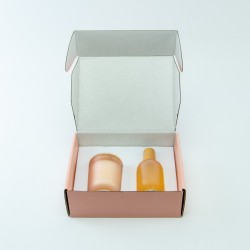 Luxegiftbox geurkaars & roomspray gevuld - frosted blush