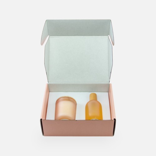 Luxegiftbox geurkaars & roomspray gevuld - frosted blush