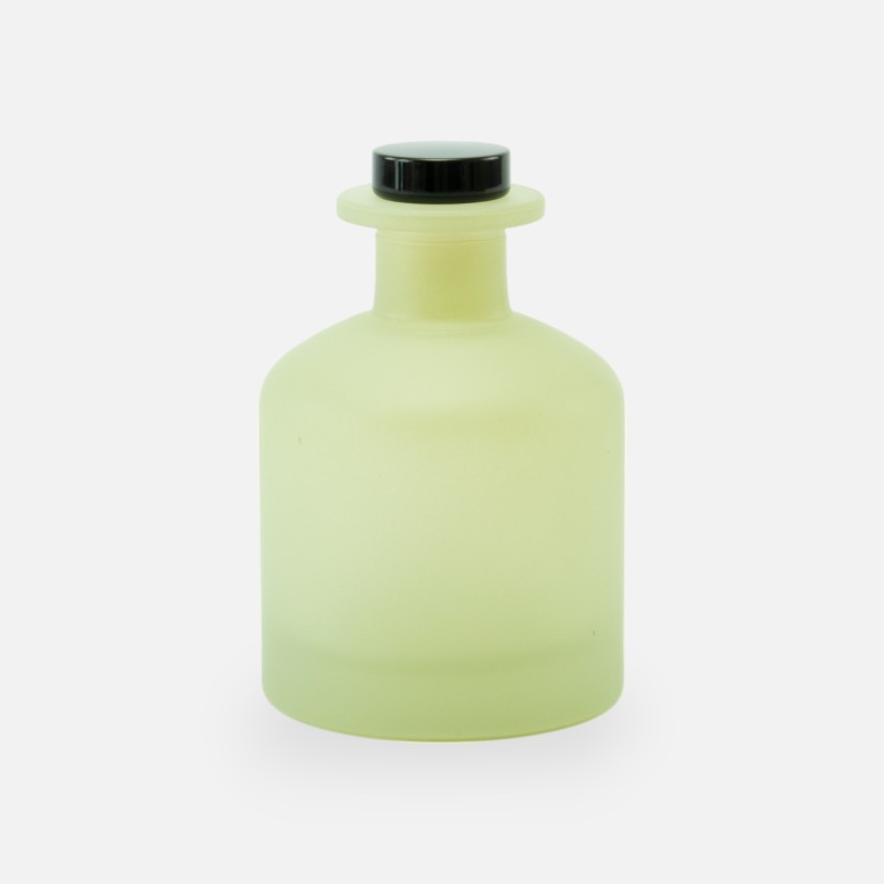 Geurfles 250ml met zwarte dop - frosted zijdegroen