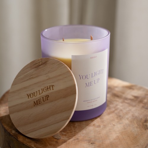 Grande bougie parfumée 'you light me up'