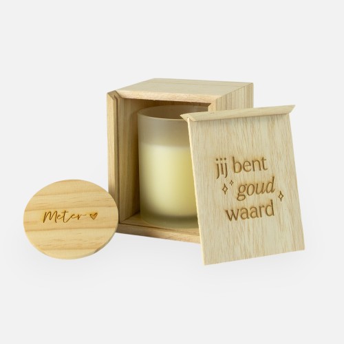 Geschenkset houten kistje met schuifdeksel & geurkaars wit - 'Jij bent goud waard' / 'Meter'