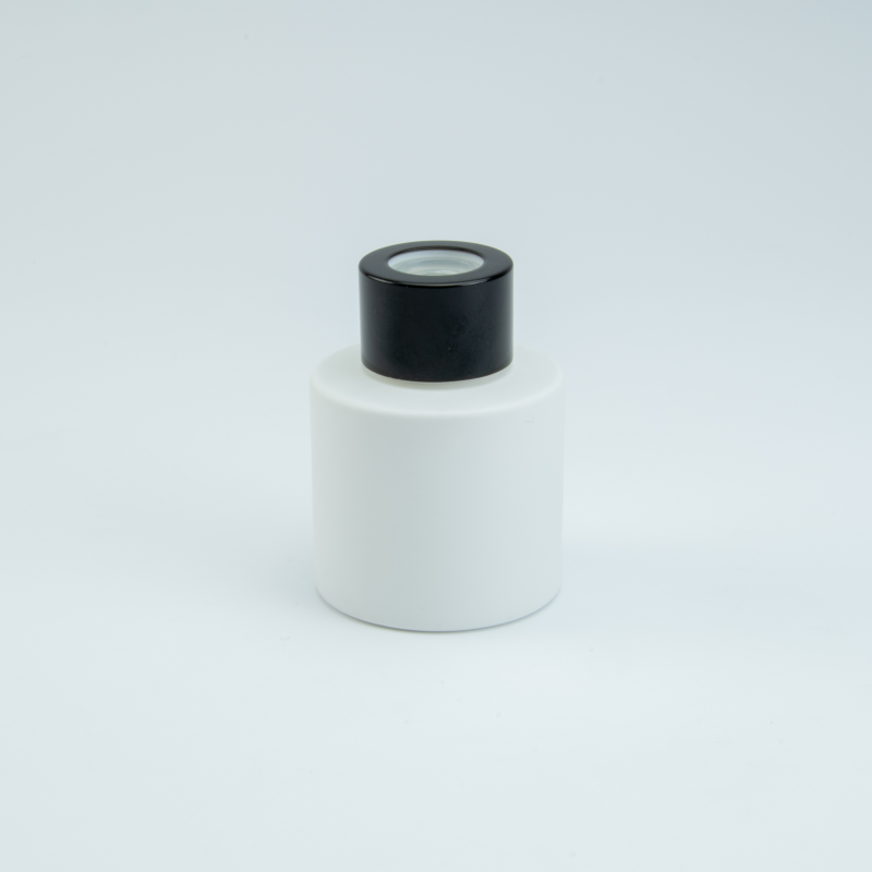 Parfumflesje cylinder wit met zwarte schroefdop - 50 ml