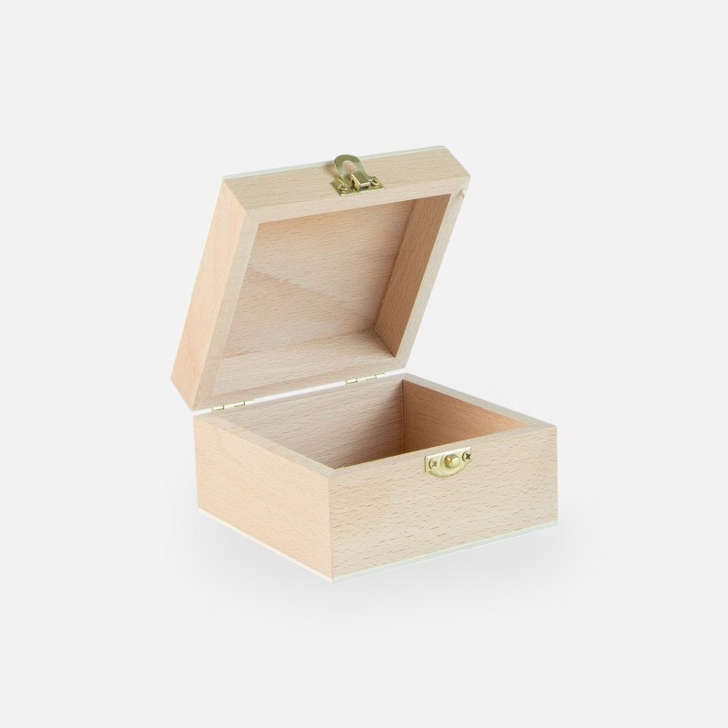Boîte en bois avec couvercle à charnière